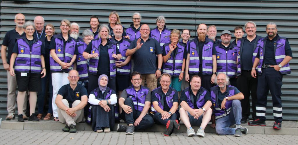 Gruppenbild bei einer Dienstbesprechung im Sommer 2026